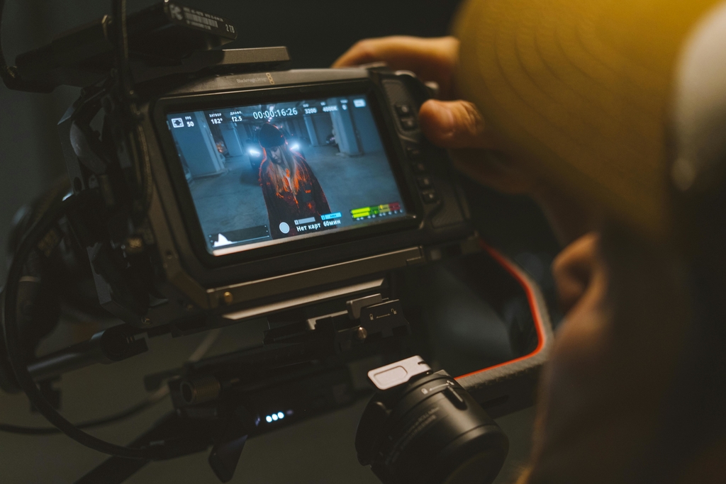 Natáčení profesionální videokamerou v interiéru – videa na web
